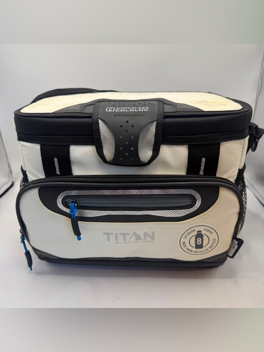 Arctic Zone Titan Zipperless ColdLok Insulated Cooler Bag White Black Shoulder